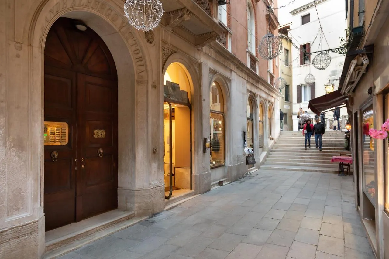 Regina Vittoria Apartment Venice 0*,